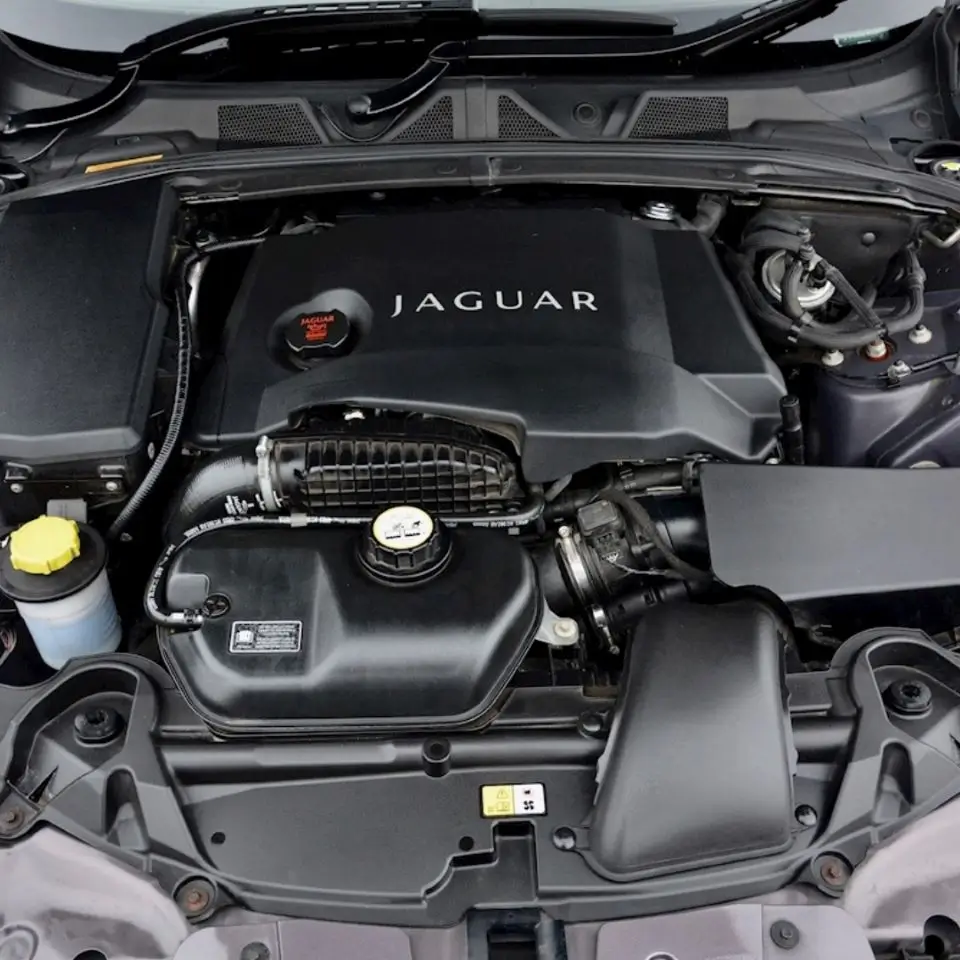 Jaguar Engine
